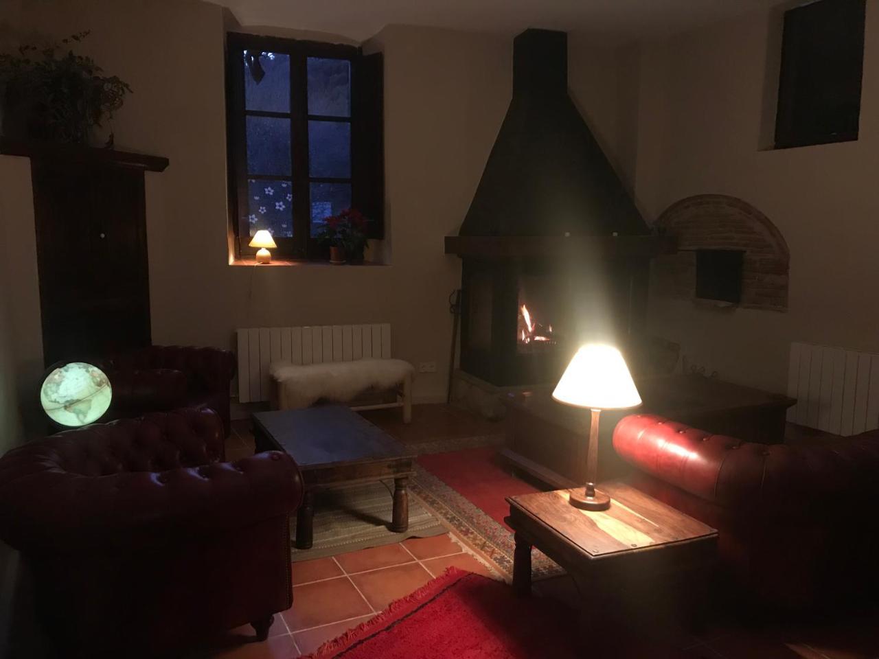 Hostal De Bianya La Vall de Bianya Zewnętrze zdjęcie