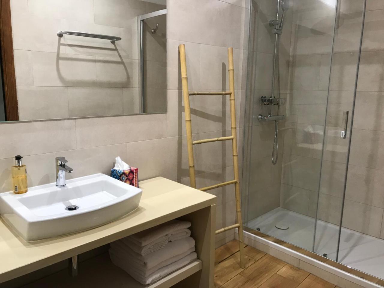 Hostal De Bianya La Vall de Bianya Zewnętrze zdjęcie